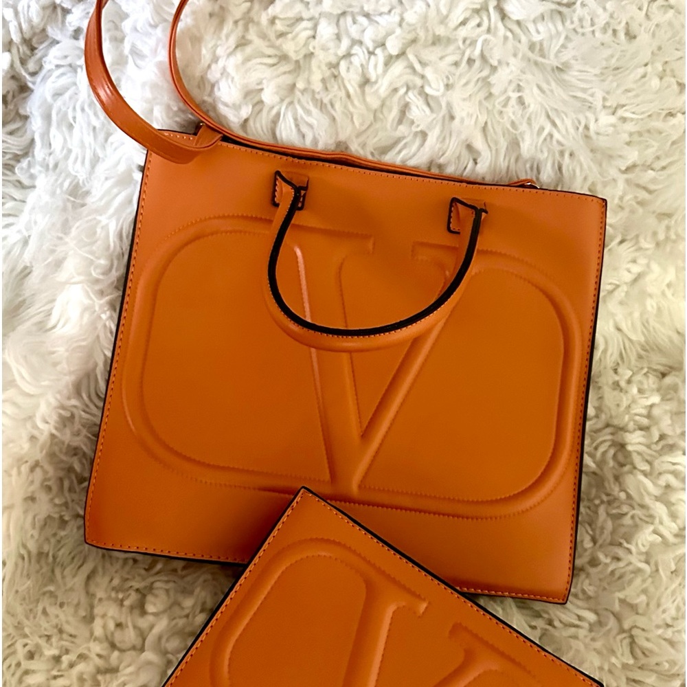 High Fashion Bags. Luxury. Burnt orange. Beautiful!!